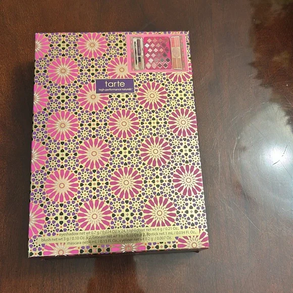 Tarte Treasure Box Collector’s set - Picture 7 of 8